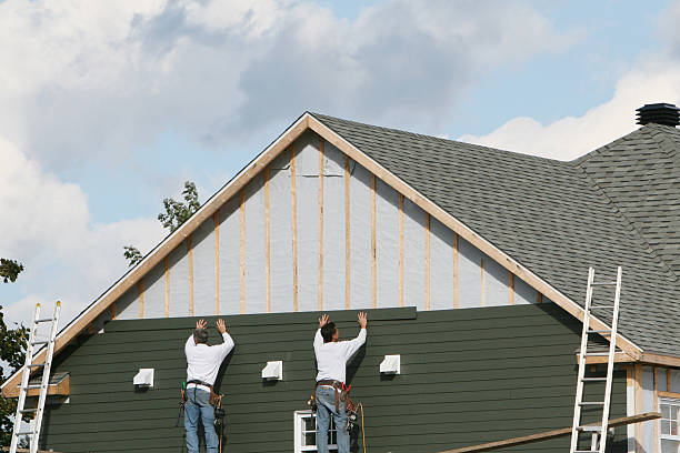 Professional Siding Replacement technician working in Mount Gretna, PA